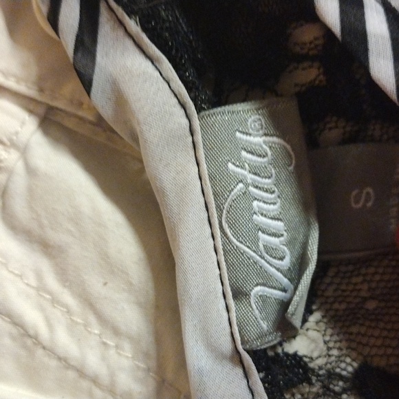 Sheer Vanity with Stripes and Lace - Picture 4 of 4